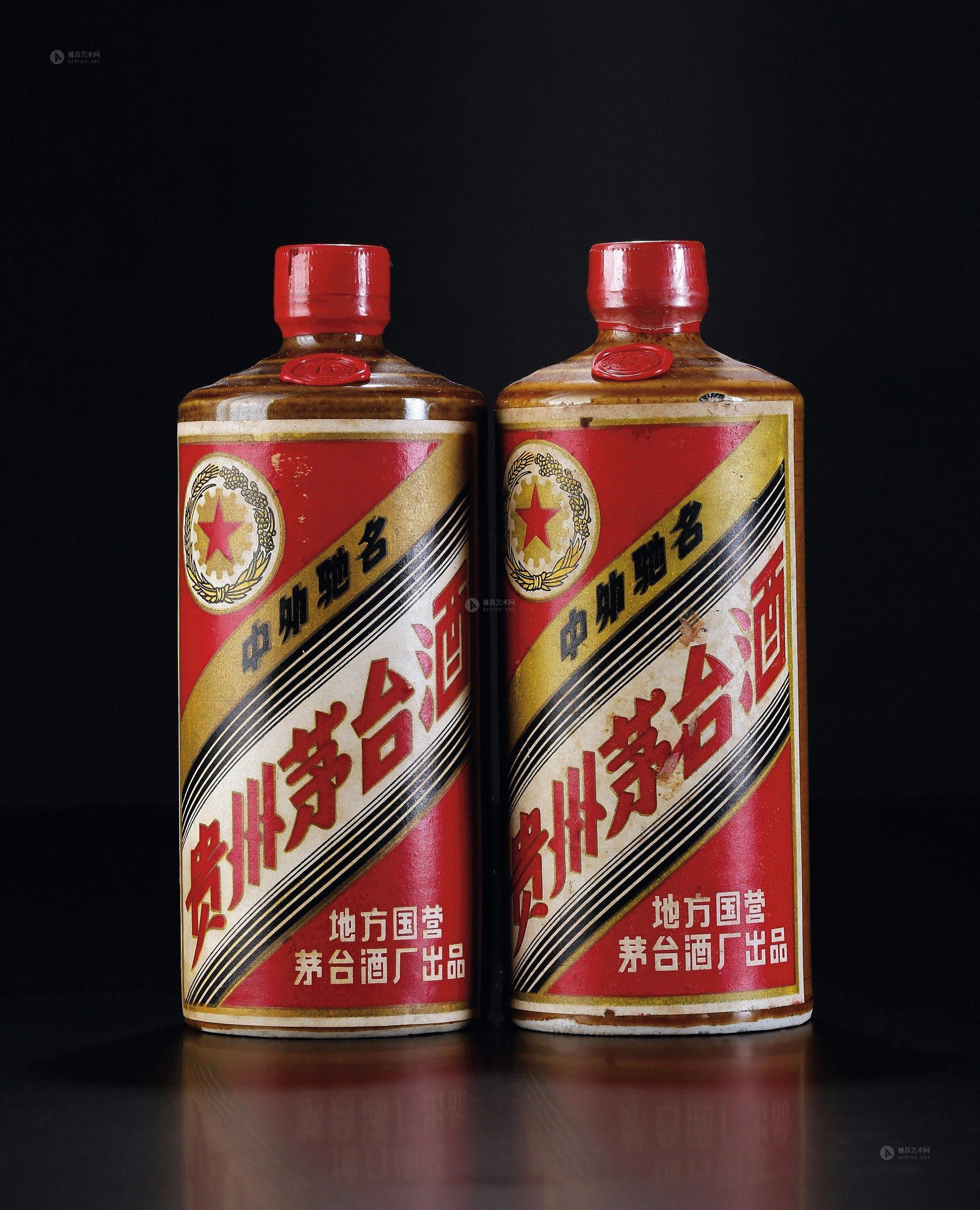 3236 1983年五星牌黄酱茅台酒