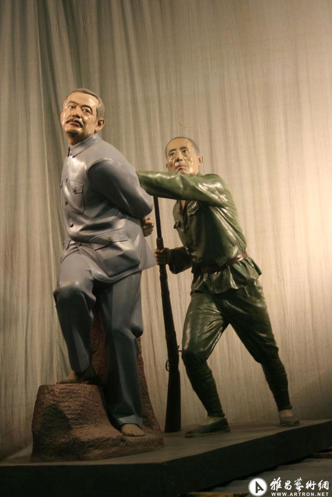 武松杀嫂雕像在商场图片