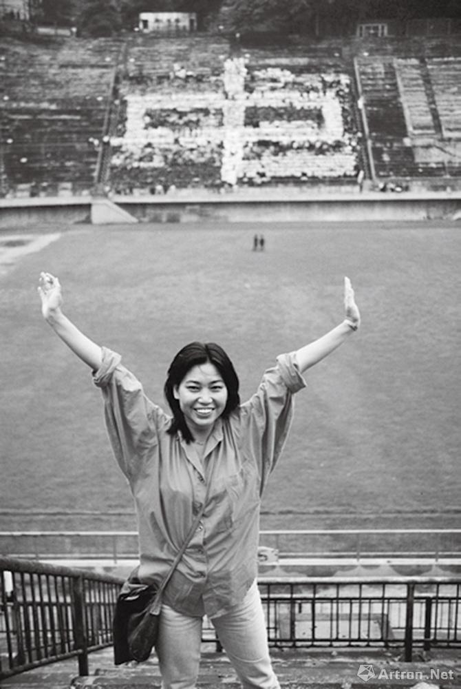 安哥作品：1985·广东广州　中国第一个公关小姐——香港人常玉萍