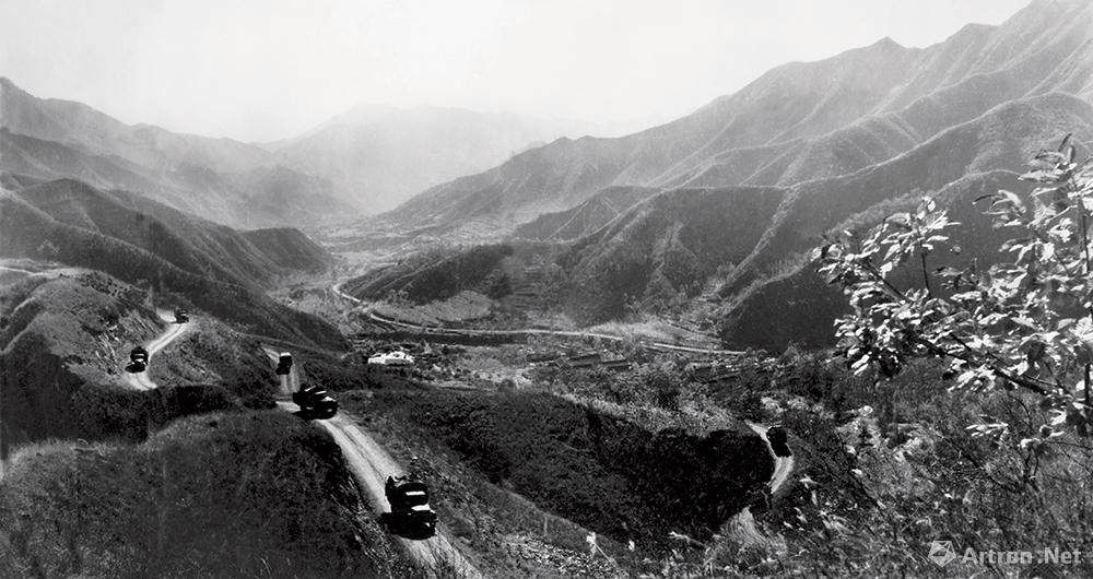 段铁军作品：我的七十年代006 汽车兵在河北省兴隆县盘山公路上训练