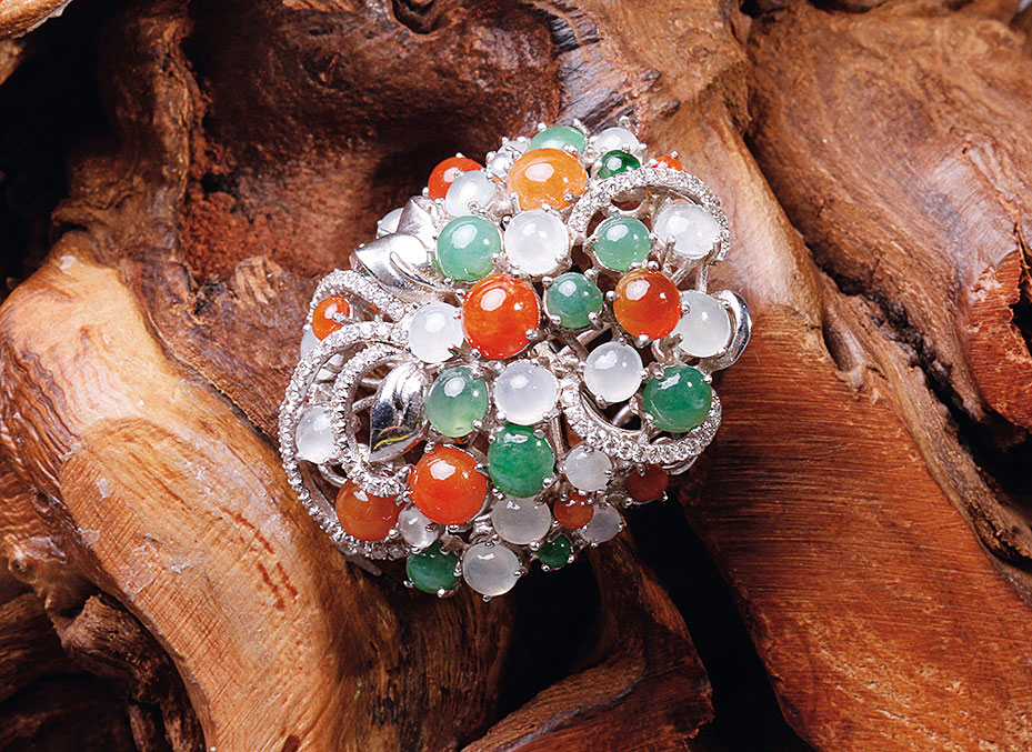 0484 翡翠群镶戒指