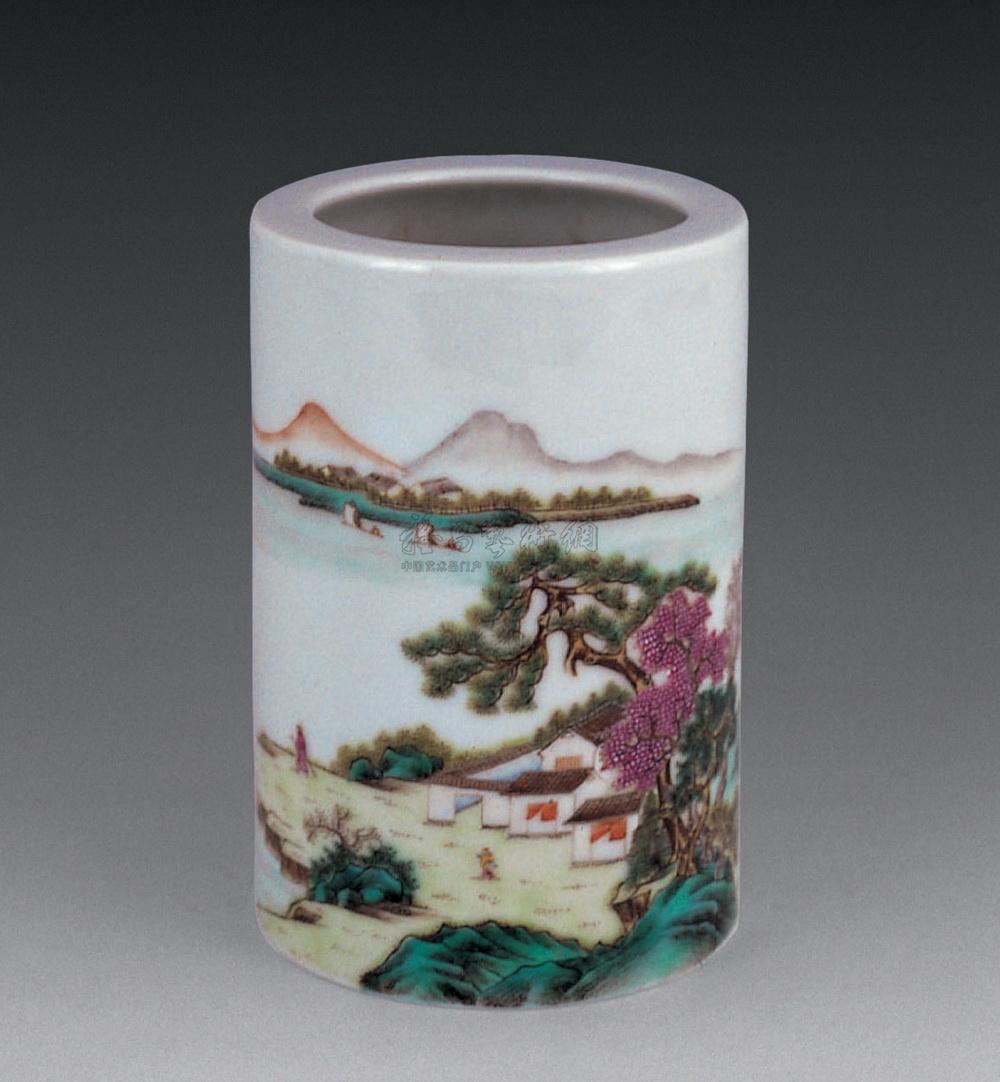 505 民国 居仁堂粉彩笔筒