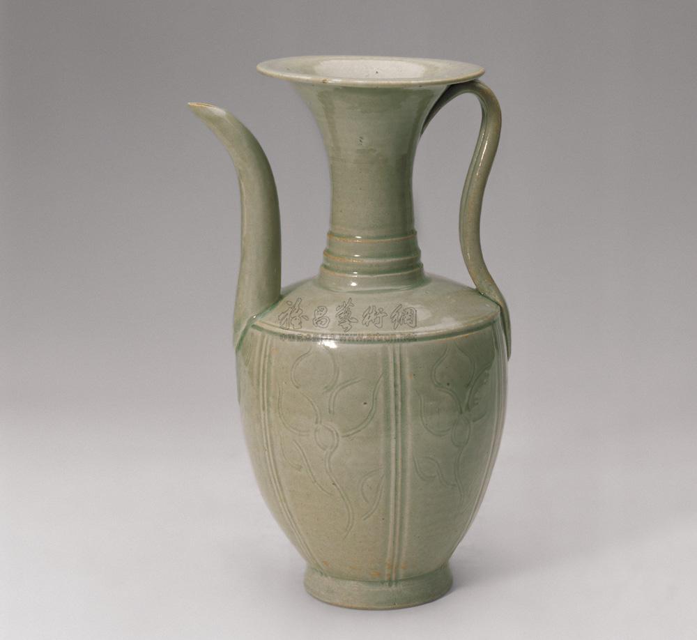 *0107 北宋 龙泉窑青釉刻花执壶