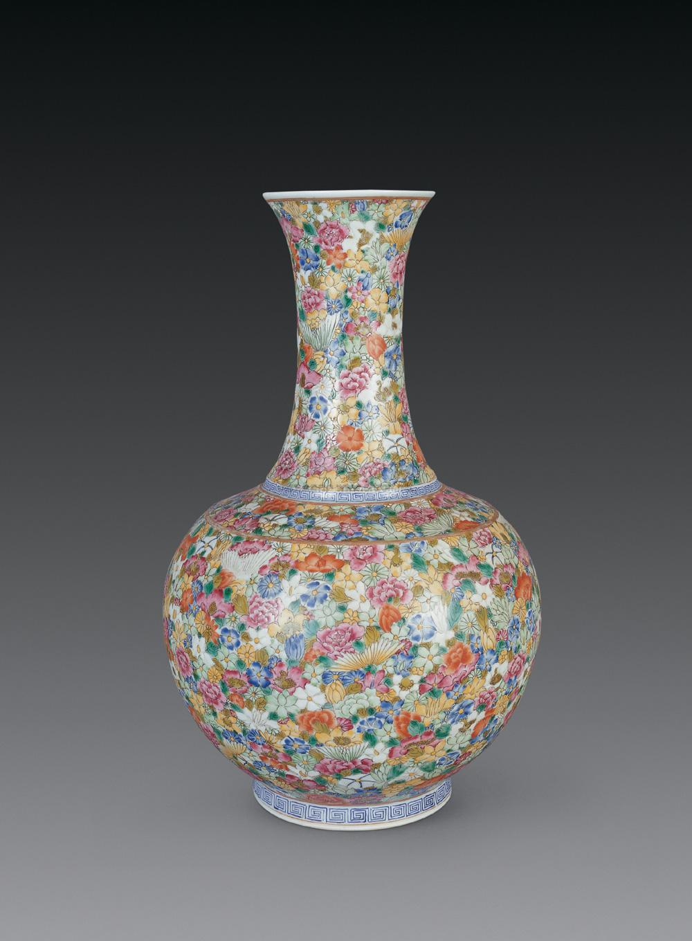 0075 民国 百花不露地粉彩天球瓶