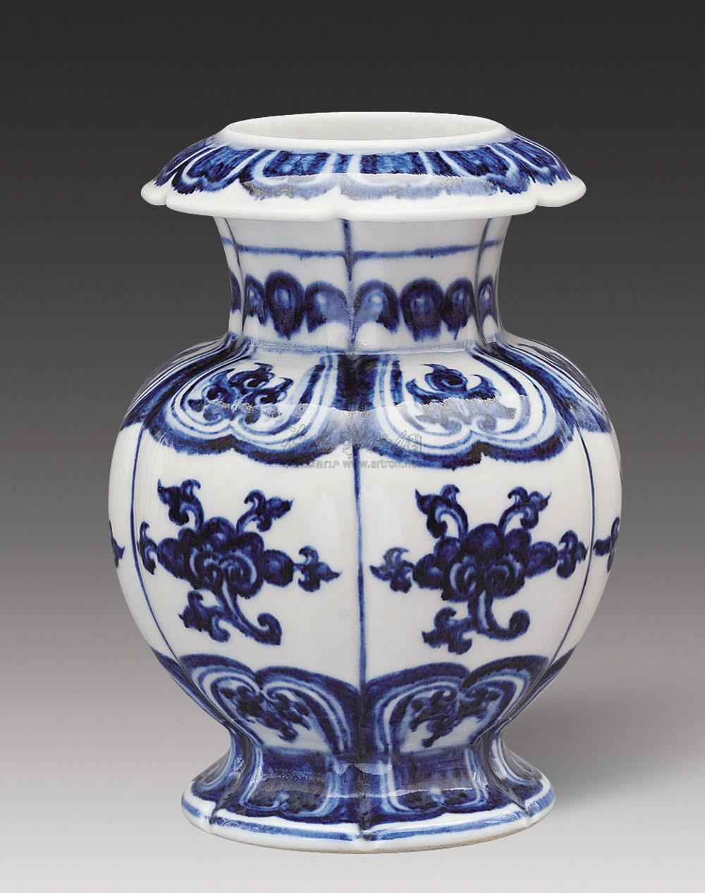 【明宣德 青花灵芝纹石榴尊】拍卖品_图片_价格_鉴赏_明代青花瓷器