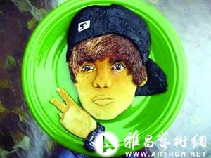 美女艺术家做出