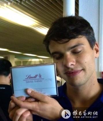 瑞士研究所宣布Simon Castets为其新任总监与策展人