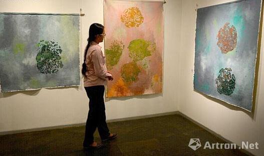 印度大象“个展”呼吁保护濒危动物