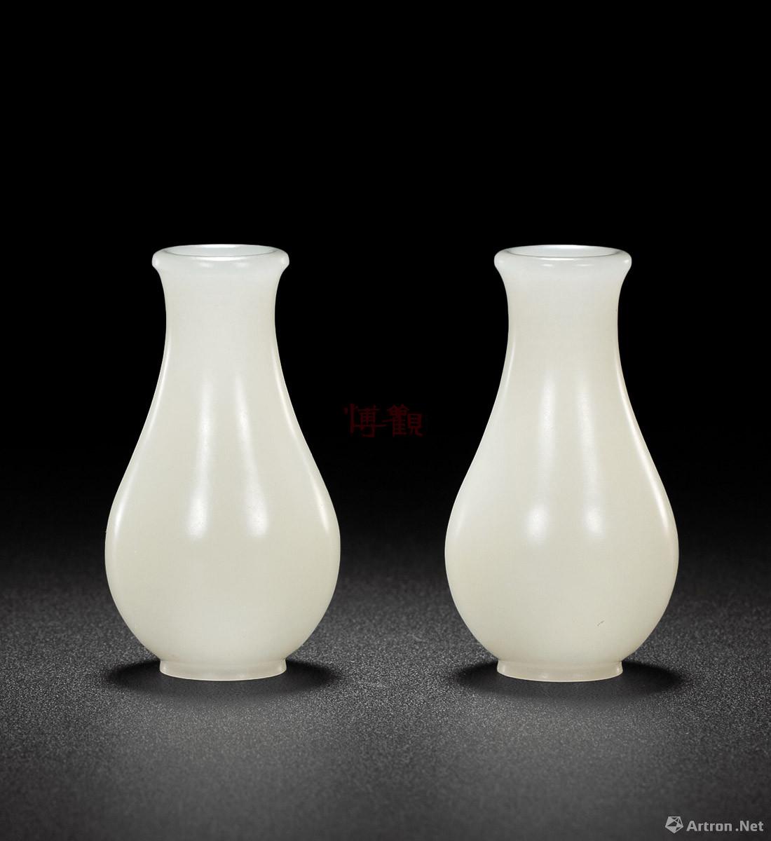 中国玉石雕刻大师 俞挺 白玉胆瓶一对